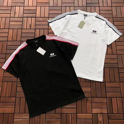￥~125 B🔥L🔥🔥🔥IA🔥A T-SHIRT 77011818 (im 180CM 68KG iwear size S in the photo)