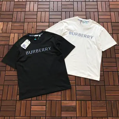 ￥~125 B🔥RB🔥RRY T-SHIRT 55011836 (im 180CM 68KG iwear size M in the photo)