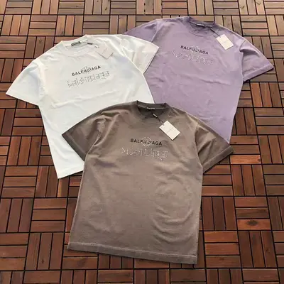 ￥~109 B🔥L🔥🔥🔥IA🔥A T-SHIRT 77011916 (im 176CM 58KG iwear size L in the photo)