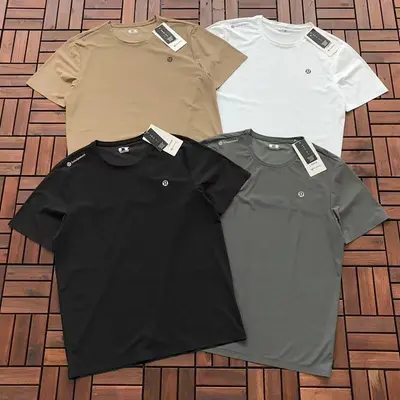 ￥~129 L🔥🔥UL🔥M🔥N T-SHIRT 66011926 (im 185CM 80KG iwear size 3XL in the photo)