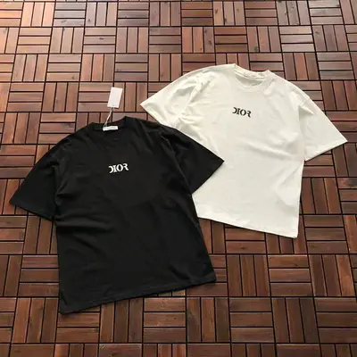 ￥~79 D🔥O🔥 T-SHIRT 55012038 (im 176CM 58KG iwear size M in the photo)