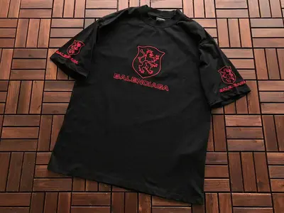 ￥~109 B🔥L🔥🔥🔥IA🔥A T-SHIRT 77012332 (im 180CM 68KG iwear size S in the photo)
