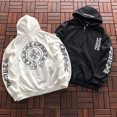 ￥~139 CH🔥OM🔥 HE🔥RTS HOODIE 77012321 (im 180CM 68KG iwear size L in the photo)