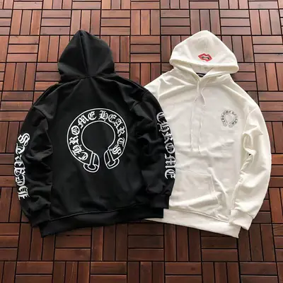 ￥~129 CH🔥OM🔥 HE🔥RTS HOODIE 77012320 (im 180CM 68KG iwear size M in the photo)