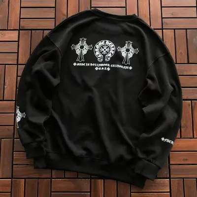 ￥~129 CH🔥OM🔥 HE🔥RTS SWEATER 77012319 (im 180CM 68KG iwear size M in the photo)