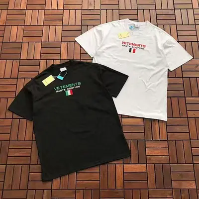 ¥~115 VETEMENTS T-SHIRT 66012586 (im 176CM 58KG iwear size L in the photo)