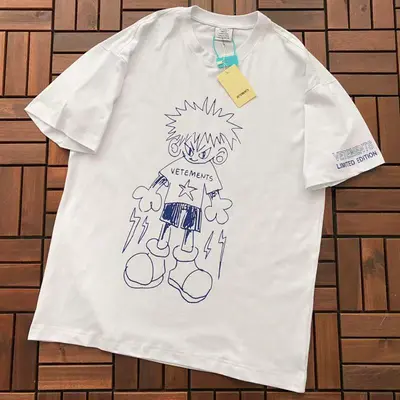 ¥~115 VETEMENTS T-SHIRT 66012554 (im 176CM 58KG iwear size M in the photo)
