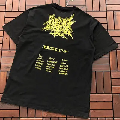 ¥ ~ 115 VETEMENTS T-SHIRT 66012541 (im 185CM 80KG iwear size M in the photo)