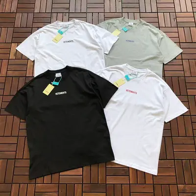 ¥~115 VETEMENTS T-SHIRT 66012538 (im 176CM 58KG iwear size M in the photo)