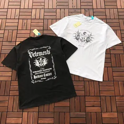 ¥ ~ 115 VETEMENTS T-SHIRT 66012588 (im 185CM 80KG iwear size S in the photo)