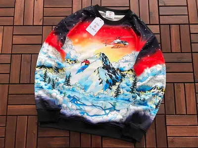 ￥~115 C🔥S🔥BL🔥🔥C🔥 SWEATER 77012645 (im 176CM 58KG iwear size M in the photo)