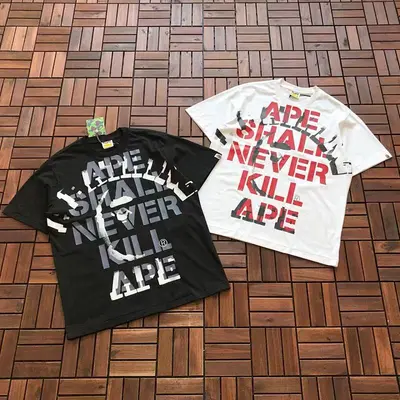 ￥ ~ 109 BAPE T-SHIRT 55012637 (im 176CM 58KG iwear size L in the photo)