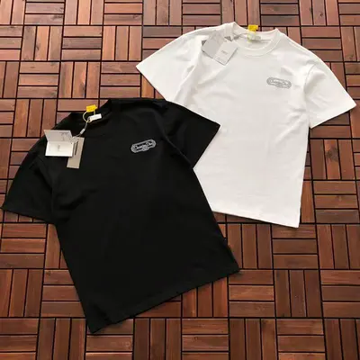 ￥~95 D🔥O🔥 T-SHIRT 77012945 (im 180CM 68KG iwear size M in the photo)