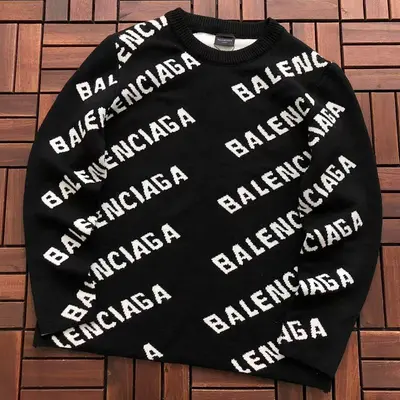 ￥~125 B🔥L🔥🔥🔥IA🔥A SWEATER 77012930(im 185CM 70KG iwear size M in the photo)