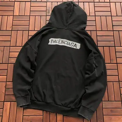 ￥~195 B🔥L🔥🔥🔥IA🔥A HOODIE 77012928 (im 185CM 70KG iwear size M in the photo)