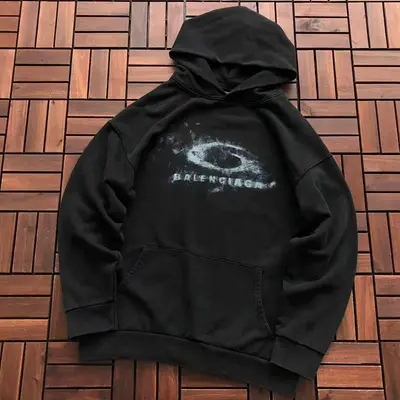 ￥~189 B🔥L🔥🔥🔥IA🔥A HOODIE 77012927 (im 185CM 70KG iwear size M in the photo)