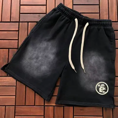 ￥~125 HELLSTAR SHORTS 55012982 (im 176CM 58KG iwear size S in the photo)