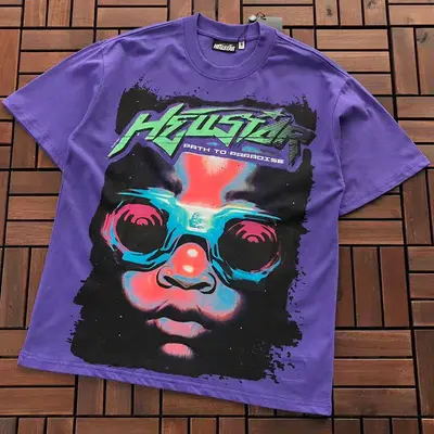 ￥~95 HELLSTAR T-SHIRT 55012963 (im 185CM 80KG iwear size S in the photo)