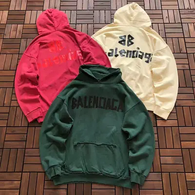 ￥~189 B🔥L🔥🔥🔥IA🔥A HOODIE 77012948 (im 176CM 58KG iwear size M in the photo)