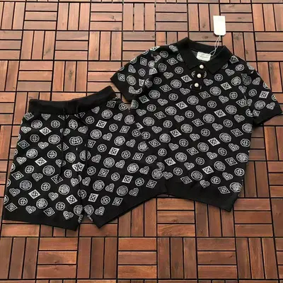 ￥~409 C🔥S🔥BL🔥🔥C🔥 T-SHIRT SHORTS 55012937 (im 185CM 80KG iwear size M in the photo) SWEATER