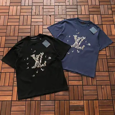 ￥~109 L🔥T-SHIRT 77012902 (im 176CM 58KG iwear size M in the photo)
