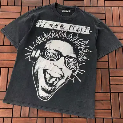 ￥~109 HELLSTAR T-SHIRT 55012903 (im 185CM 80KG iwear size S in the photo)