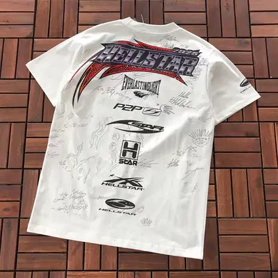 ￥~115 HELLSTAR T-SHIRT 55020182 (im 176CM 58KG iwear size M in the photo)