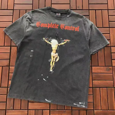 ¥~115 SAINT MICHAEL T-SHIRT 55020575 (im 176CM 58KG iwear size S in the photo)