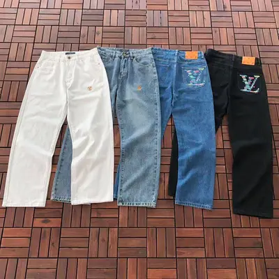 ￥~199 L🔥JEANS 55020526 (im 176CM 58KG iwear size 30 in the photo)