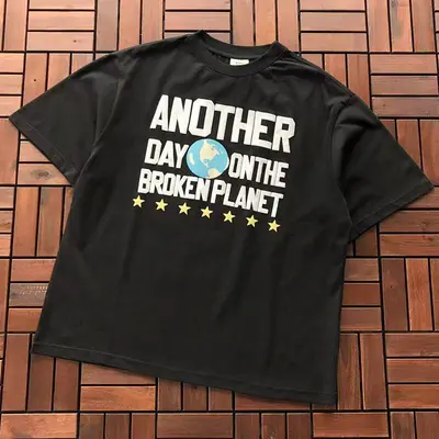 ￥~95 BROKEN PLANET T-SHIRT 55020516 (im 185CM 80KG iwear size S in the photo)