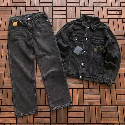 TOP ￥~ 255 PANTS ￥~ 215 L🔥JACKET JEANS 55020511 (im 185CM 80KG iwear size 46 in the photo)