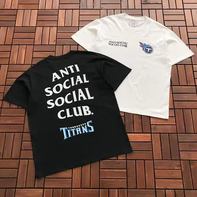 ¥~85 ANTI SOCIAL SOCIAL CLUB T-SHIRT 55020642 (im 185CM 70KG iwear size L in the photo)