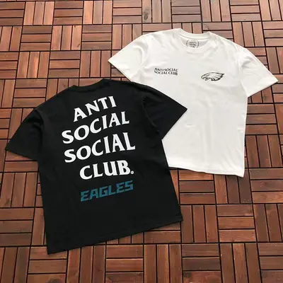 ¥~85 ANTI SOCIAL SOCIAL CLUB T-SHIRT 55020640 (im 185CM 70KG iwear size L in the photo)
