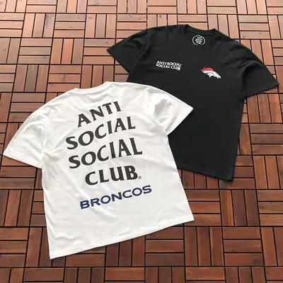 ¥~85 ANTI SOCIAL SOCIAL CLUB T-SHIRT 55020627 (im 185CM 70KG iwear size L in the photo)