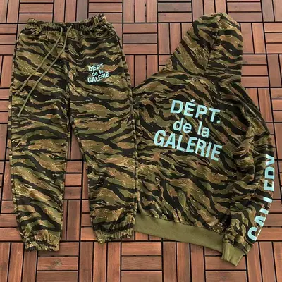 TOP ¥~175 PANTS ¥~169 GALLERY DEPT HOODIE TROUSERS 55020616 (im 185CM 80KG iwear size S in the photo