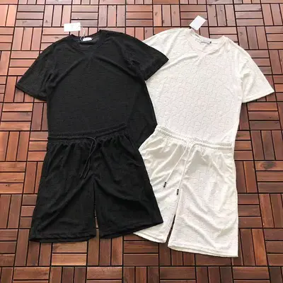 TOP ¥~109 PANTS ¥~109 D🔥O🔥T-SHIRT SHORTS 55020889 (im 180CM 68KG iwear size L in the photo)