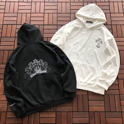 ￥~139 CH🔥OM🔥 HE🔥RTS HOODIE 77022705 (im 185CM 80KG iwear size M in the photo)