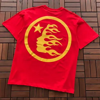 ¥~109 HELLSTAR T-SHIRT 66030478 (im 176CM 58KG iwear size M in the photo)