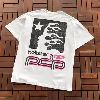 ￥~109 HELLSTAR T-SHIRT 66030464 (im 176CM 58KG iwear size M in the photo)
