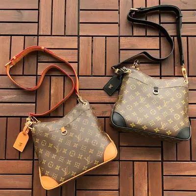 ￥~195 L🔥BAG 55030407 (长26CM*宽22CM*高9CM)