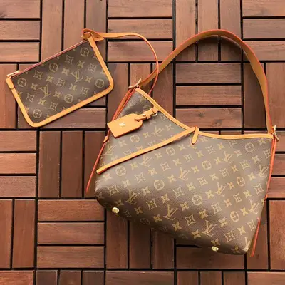 ￥ ~175 L🔥BAG 55030410 (长35CM*宽23CM*高15CM)