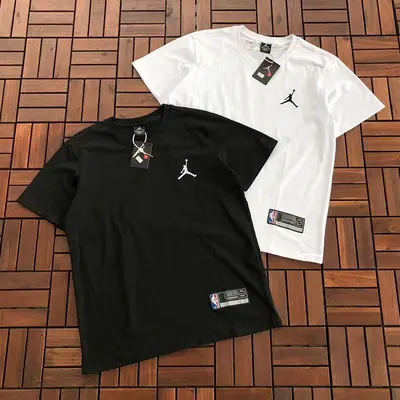 ¥~69 AIR J🔥RD🔥N & N🔥K🔥& NBA T-SHIRT 77030552 (im 185CM 70KG iwear size L in the photo)