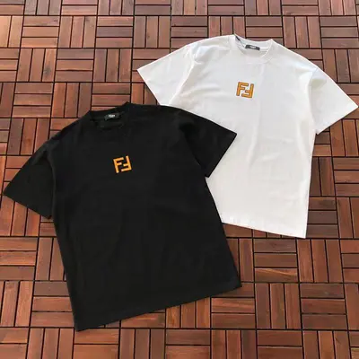 ￥~115 F🔥🔥D🔥 T-SHIRT 77030634 (im 185CM 70KG iwear size XL in the photo)