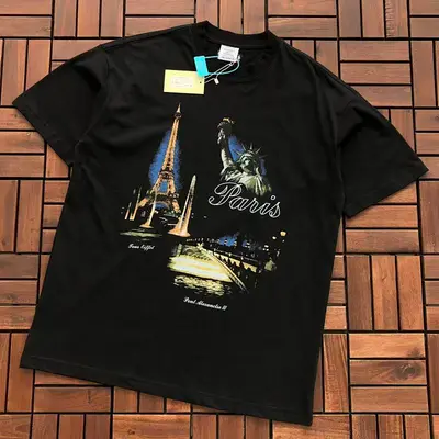 ￥~115 VETEMENTS T-SHIRT 66030631 (im 185CM 80KG iwear size M in the photo)