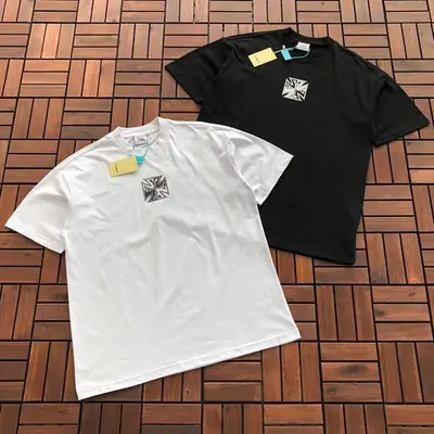 ￥~115 VETEMENTS T-SHIRT 66030627 (im 185CM 80KG iwear size M in the photo)