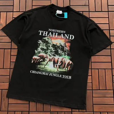 ￥~115 VETEMENTS T-SHIRT 66030628 (im 185CM 80KG iwear size M in the photo)