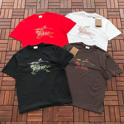 ￥ ~115 B🔥RB🔥RRY T-SHIRT 55030820 (im 176CM 58KG iwear size M in the photo)