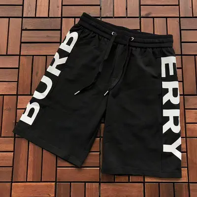 ￥~119 B🔥RB🔥RRY SHORTS 77031423 (im 185CM 70KG iwear size M in the photo)
