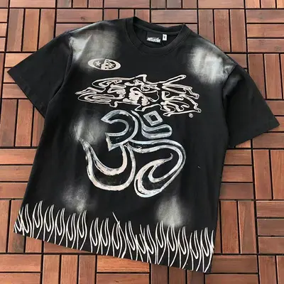 ¥~86 HELLSTAR T-SHIRT 77031750 (im 185CM 80KG iwear size M in the photo)