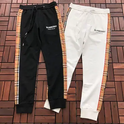 ￥~135 B🔥RB🔥RRY TROUSERS 77031784 (im 176CM 58KG iwear size M in the photo)